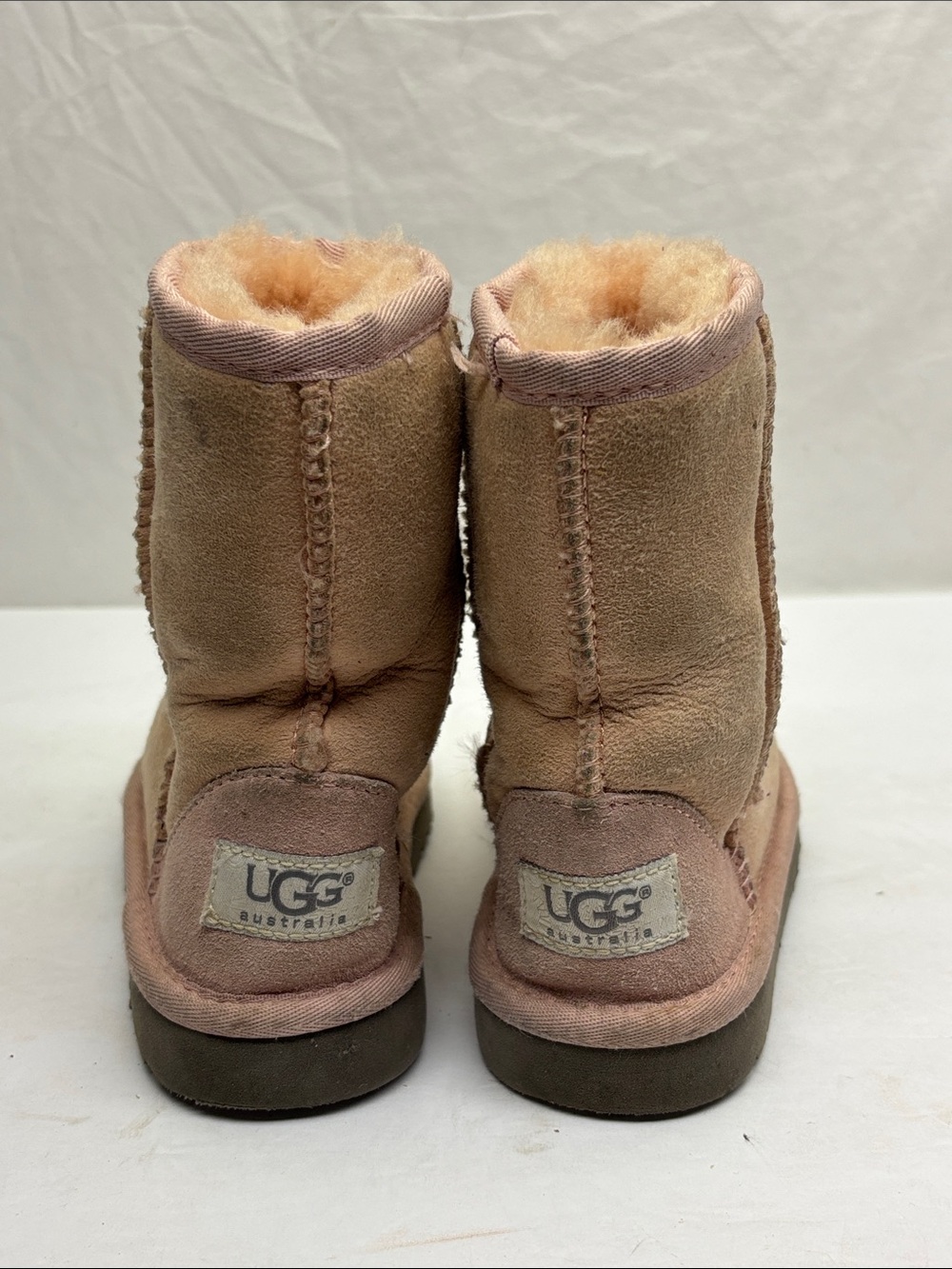 UGG Classic Short Boots size 10 toddler girl, box 72 - Picture 3 of 8